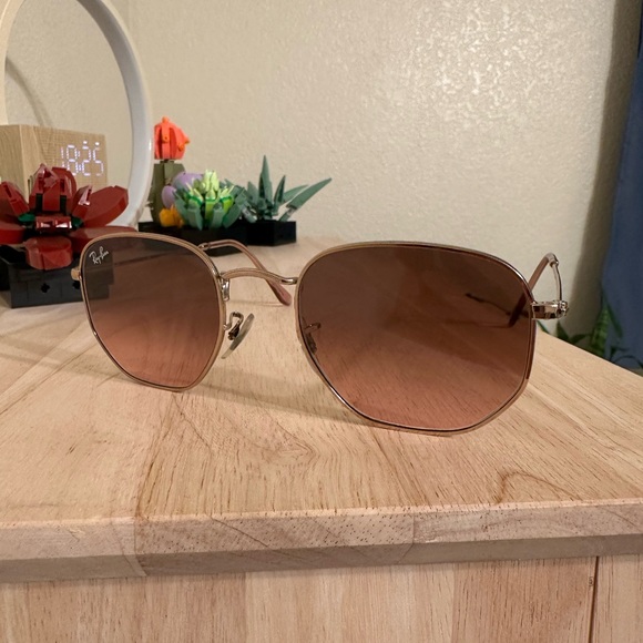 Ray-Ban Sunglasses- Hexagonal Flat Lenses - Picture 11 of 11